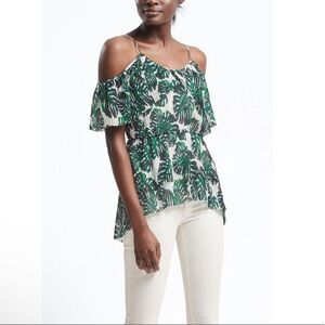 Banana Republic Cold Shoulder Pleated Flounce Top Tropical Palm Leaf Top Sz 4